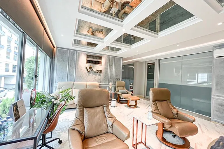 V-Clinic-Wellness-Center-สาขาทองหล่อ-(3)z-z1239939192946